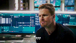  Oliver queen being utterly confused oleh Felicity Smoak