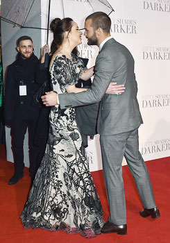  Jamie and Dakota at Londres premiere of Fifty Shades Darker