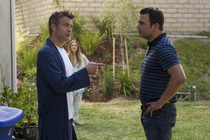  Santa Clarita Diet "We Can't Kill People" (1x02) promotional picture