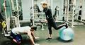 Stephen and Emily working out - stephen-amell-and-emily-bett-rickards photo