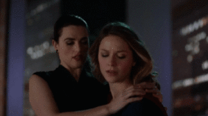  Supergirl holding Lena in her arms