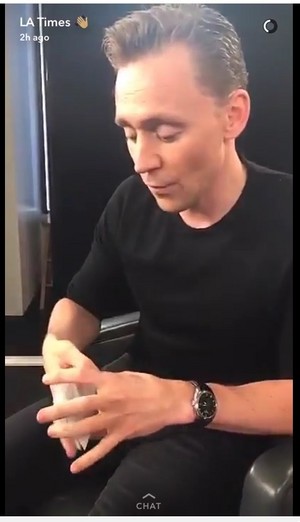 Tom Hiddleston Plays Marvel Character or Instagram Filter Lrg 88