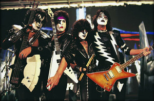  吻乐队（Kiss） ~Manhattan, New York...October 31, 1981