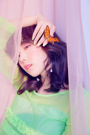 Taeyeon teaser images for 'Make Me Love You'