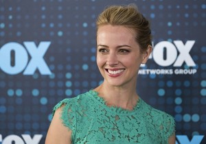  Amy Acker at the 狐狸 Upfronts 2017