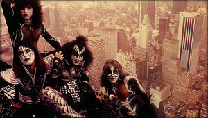 KISS (NYC) June 24, 1976 (Empire State building) 