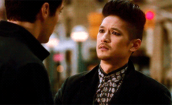  Magnus looking at Alec
