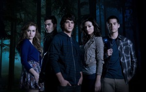  Tyler Hoechlin in Teen নেকড়ে - Season 1 Cast Portrait