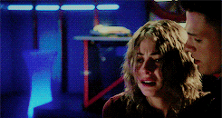  “I Amore you, Thea Queen. I Amore you, Roy Harper.“