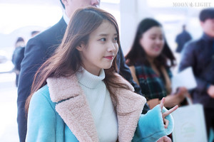  160109 आई यू at Incheon Airport Leaving for Taiwan
