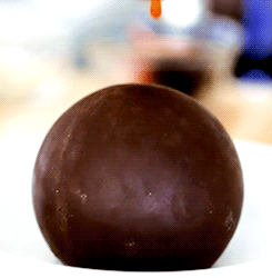  Melting cokelat Ball
