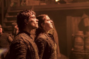 Theon and Yara Greyjoy in 'Stormborn'