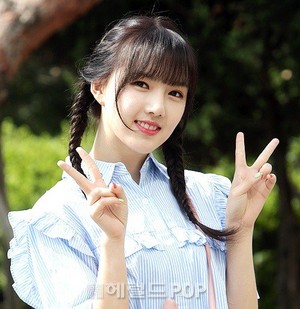  170811 GFRIEND's Yerin @ KBS Building for 'Happy Together 3' recording