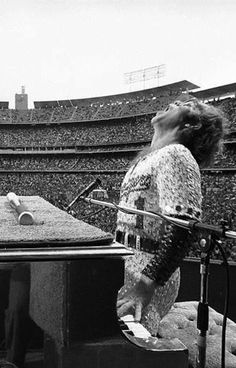 Elton John 1975 Concert Dodger Stadium 