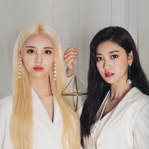  LOOΠΔ Official - CHOERRY and JINSOUL