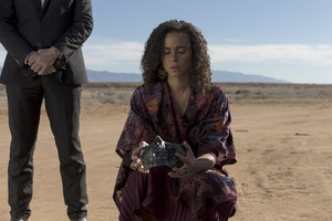  Midnight, Texas “Blinded kwa The Light” (1x06) promotional picture