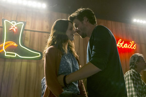  Midnight Texas "Sexy Beast" (1x04) promotional picture
