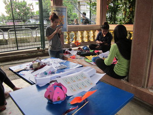  Miss La Sen workshop -make lotus lantern,pinwheel