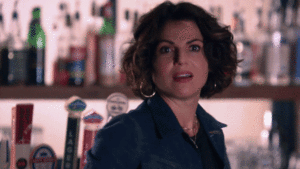 Regina's curly hair in season 7