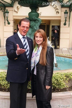  Roger And Jane Seymour