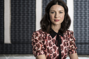  Caitriona Balfe at The Evening Standard Photoshoot