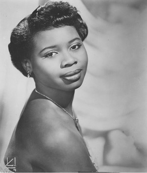  Esther Phillips