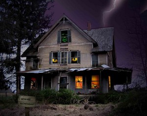  Haunted Houses