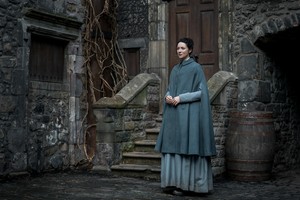  Outlander "Freedom & Whisky" (3x05) promotional picture