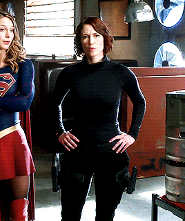  double thigh holsters (Alex Danvers style)