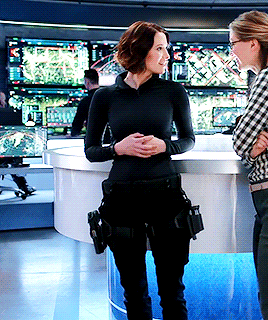double thigh holsters (Alex Danvers style)