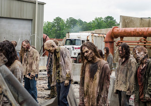 8x07 ~ Time for After ~ Walkers