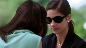 Cruel Intentions- Kathryn Teaches Cecile How to Kiss