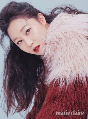  GONG HYO JIN’S HOLIDAY BEAUTY FOR DECEMBER MARIE CLAIRE