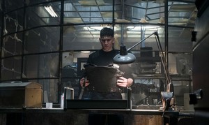  Jon Bernthal as Frank castelo in The Punisher