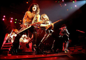  吻乐队（Kiss） ~Houston, Texas...March 10, 1983
