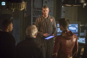  The Flash - Episode 4.08 - Crisis On Earth X, Part 3 - Promo Pics
