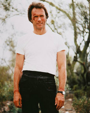  Clint Eastwood on the set of The Gauntlet (1977)