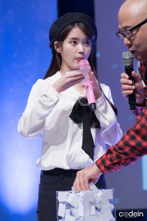  171217 IU at Sudden Attack fan Meeting