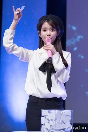 171217 IU at Sudden Attack Fan Meeting