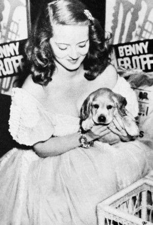  Bette Davis and her Dog
