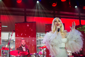  Gwen Performs on "Today'' tampil - November 20th 2017