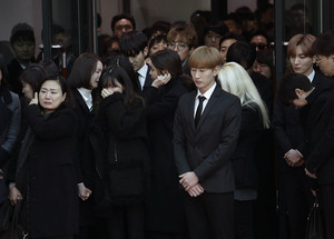 Kim Jong-hyun funeral