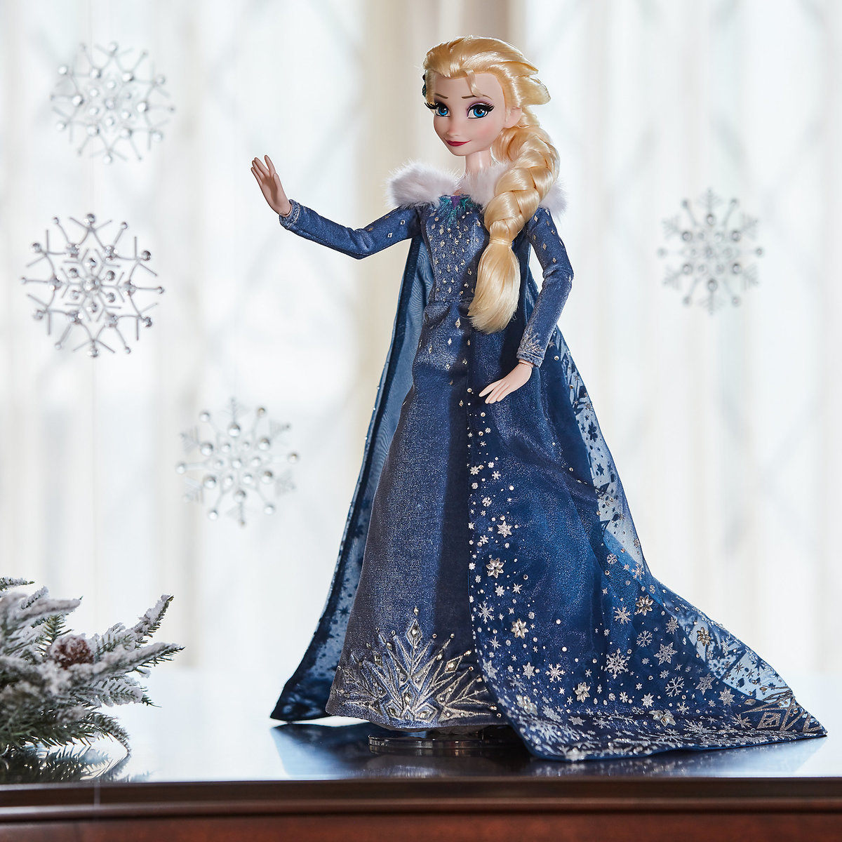 Disney Store Limited Edition Doll Anna Olaf's Frozen Adventure Elsa LE 17" Doll