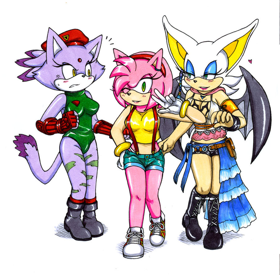 Photo of Amy, Blaze and Rouge Cosplay for fans of Sonic the Hedgehog. 