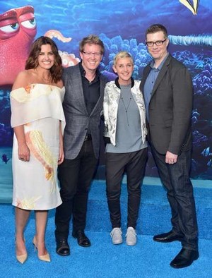  Cast of finding dory