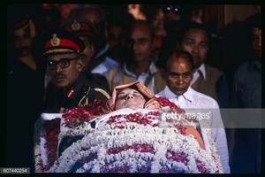  Indira Gandhi's Funeral Back In 1984