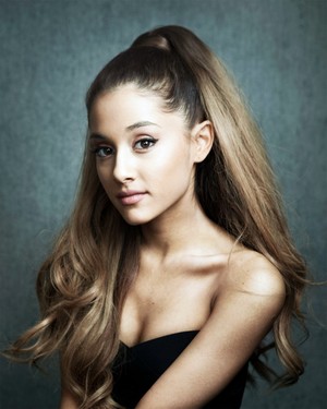  Ariana Grande New York Times 2014 Photoshoot によって Kevin Scanlon 01 720x900
