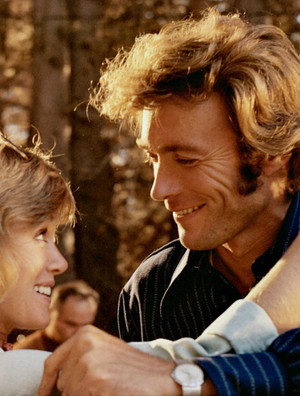  Clint Eastwood and Jessica Walter on the set of Play Misty for Me (1971)