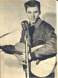  Eric Hilliard Nelson -ricky nelson(May 8, 1940 – December 31, 1985)
