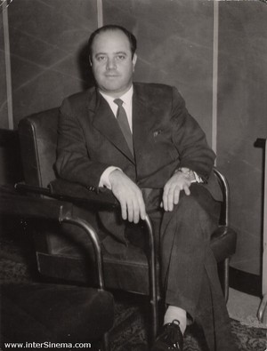  Nevzat Pesen (1924- 1973)